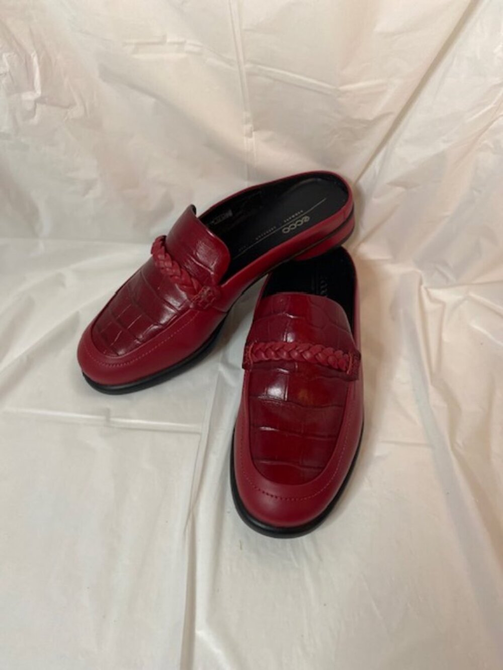 ECCO Leather Red Croc-Embossed Braided Slip-On Mules, Women's Size 8 / 8.5